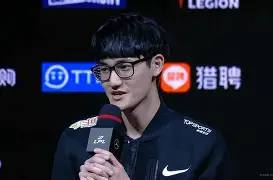 J9-关于Karsa迎来七赛季出色发挥，TL观众热烈欢呼！的信息