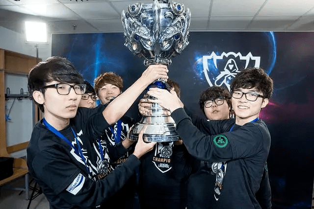 九游会-Faker在快船比赛中突破纪录，势不可挡引发热议！的简单介绍