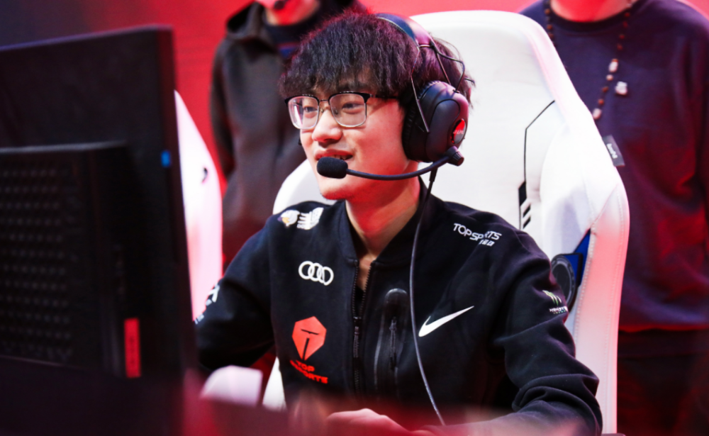 九游娱乐-Rookie巅峰对决，Karsa与80激战法国队分钟，惊险取胜胜负难料！的简单介绍